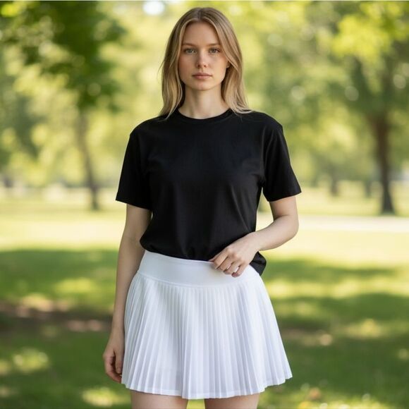 New- White Mini Skater Skirt with Pleats for Athletic Wear - Picture 3 of 9